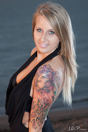Sam_and_Megan_Fairport_0645_Low_Res