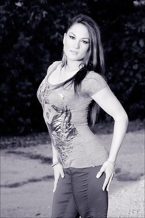 TXT_Sam_Niva_9-28-2012_0407_Low_Res